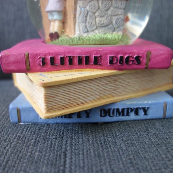 Nursery Rhyme Musical Snow Globe Mother Goose 3 Little Pigs Humpty Dumpty - Picture 6 of 15